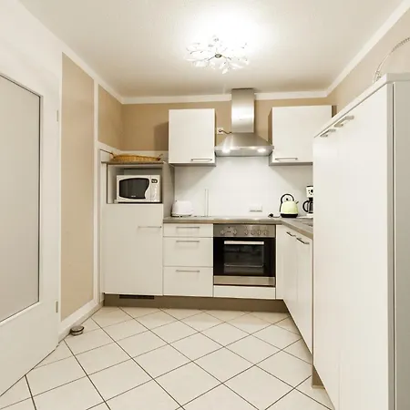 Apartment Haus Am Großbahnhof Whg. 2 *