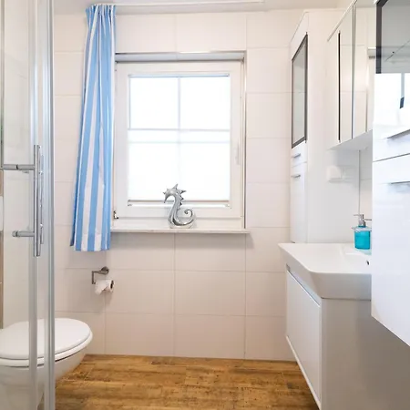 Apartment Haus Am Großbahnhof Whg. 2 *