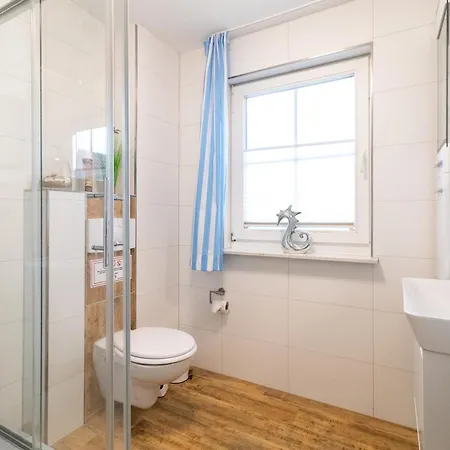 Haus Am Grossbahnhof Whg. 2 Apartment Binz