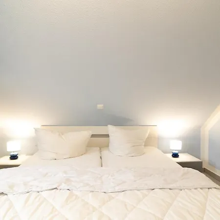 Haus Am Großbahnhof Whg. 2 * Binz