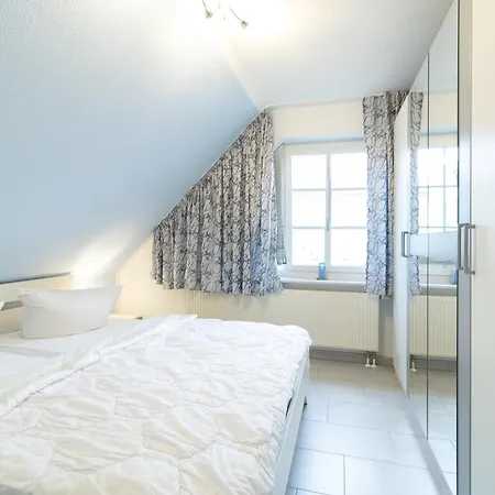 Apartment Haus Am Großbahnhof Whg. 2